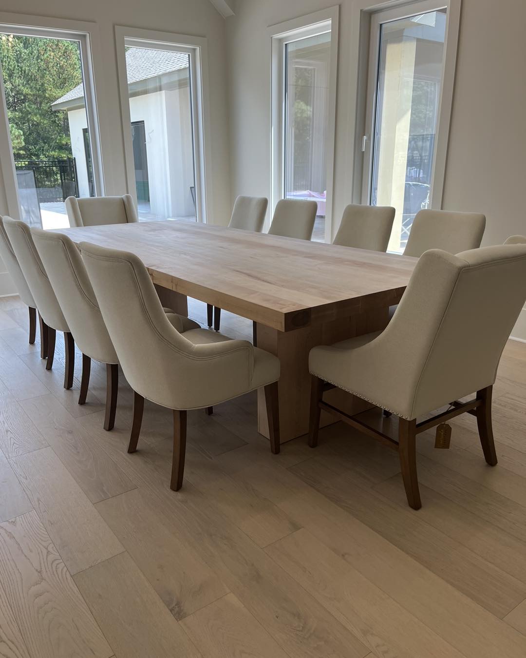 The Veronica Dining Table