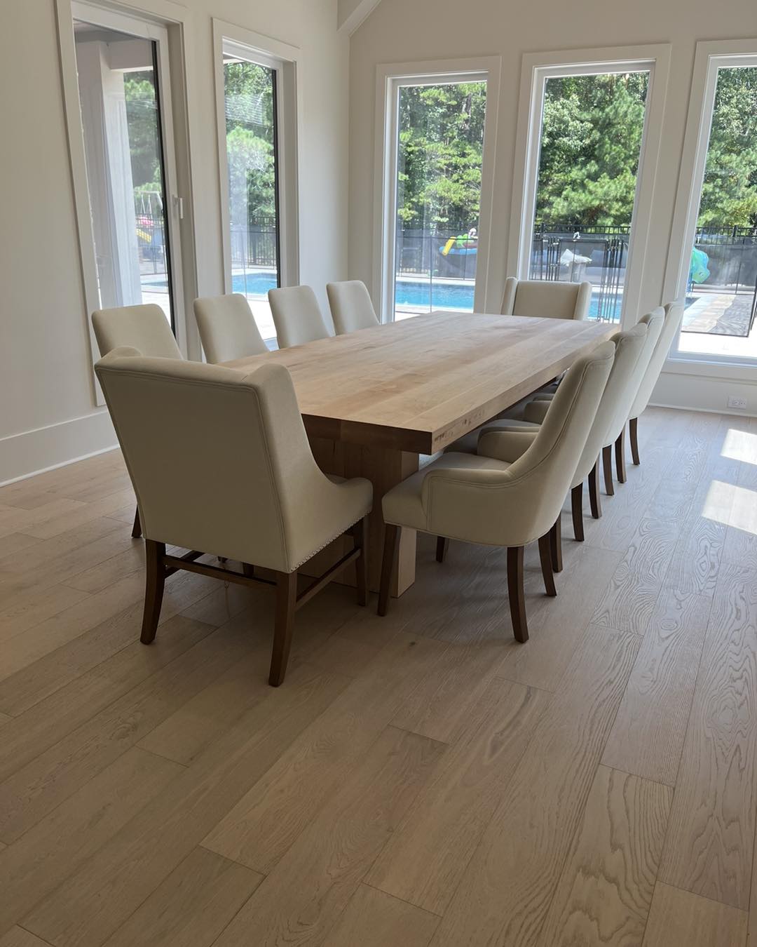 The Veronica Dining Table